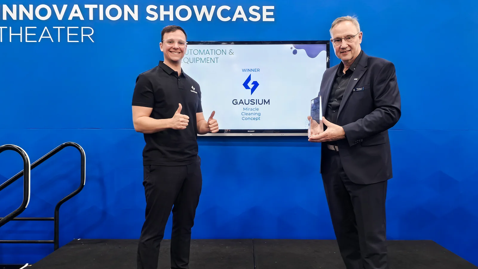 Gausium receives its Automation and Equipment award at ISSA Show North America 2025