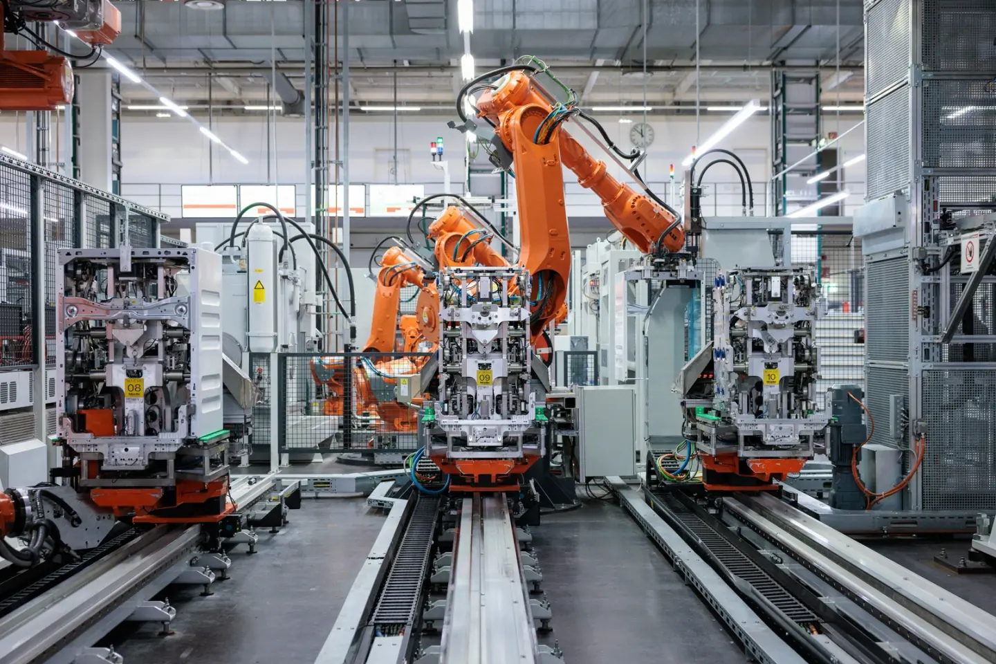 A robot working at Miele's manufacturing site in Gütersloh