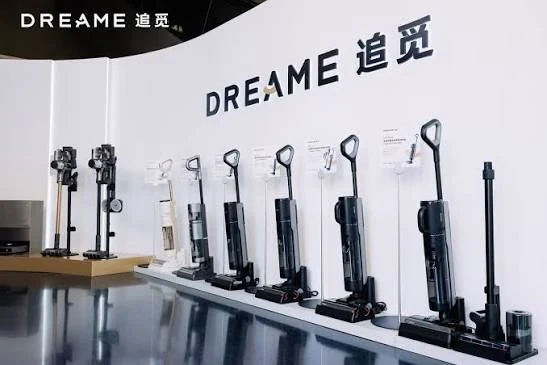 Dreame cordless vacuums and floor washers displayed in a showroom