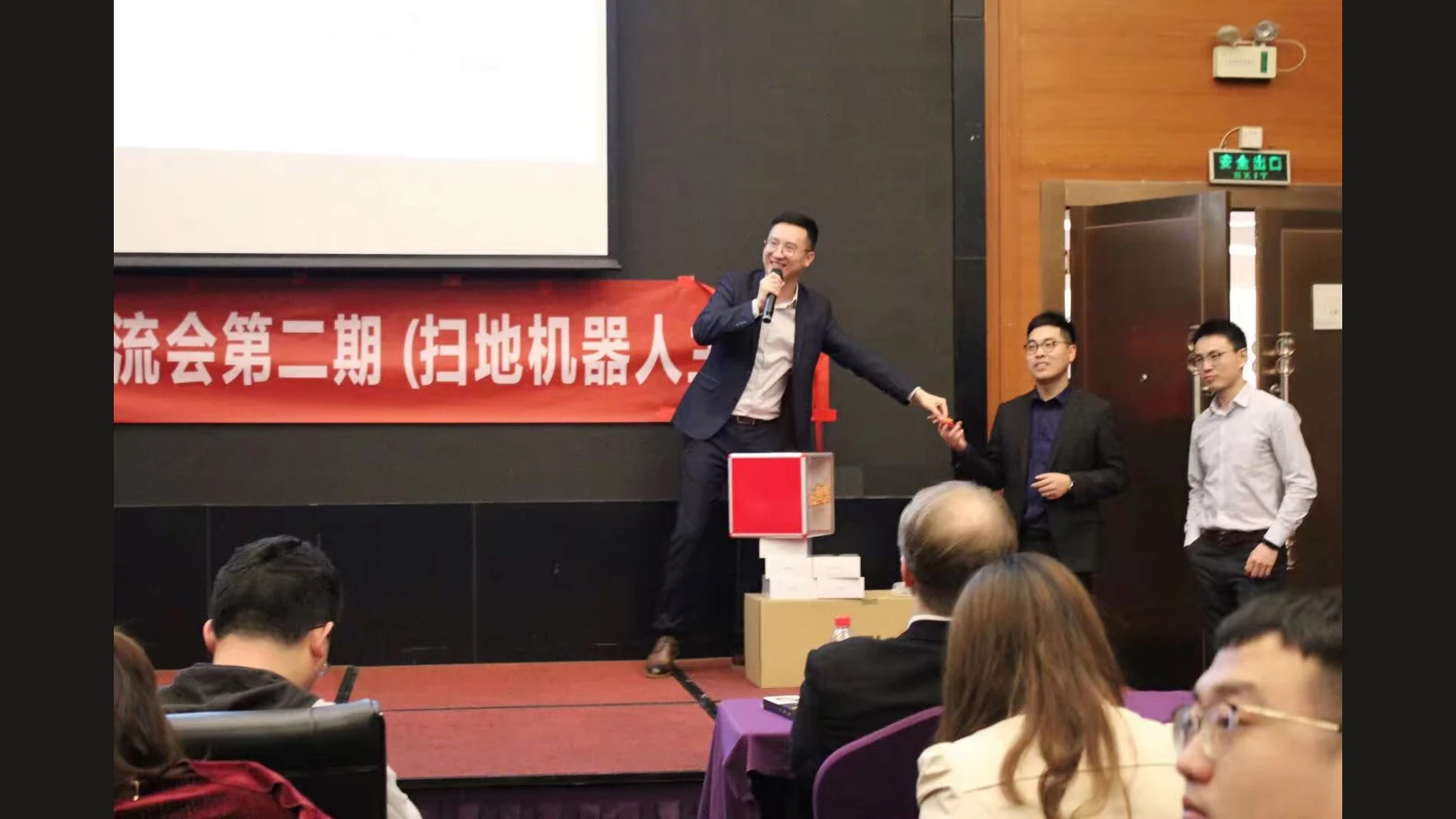 You Denny hosting his second cleaning industry forum in July 2019