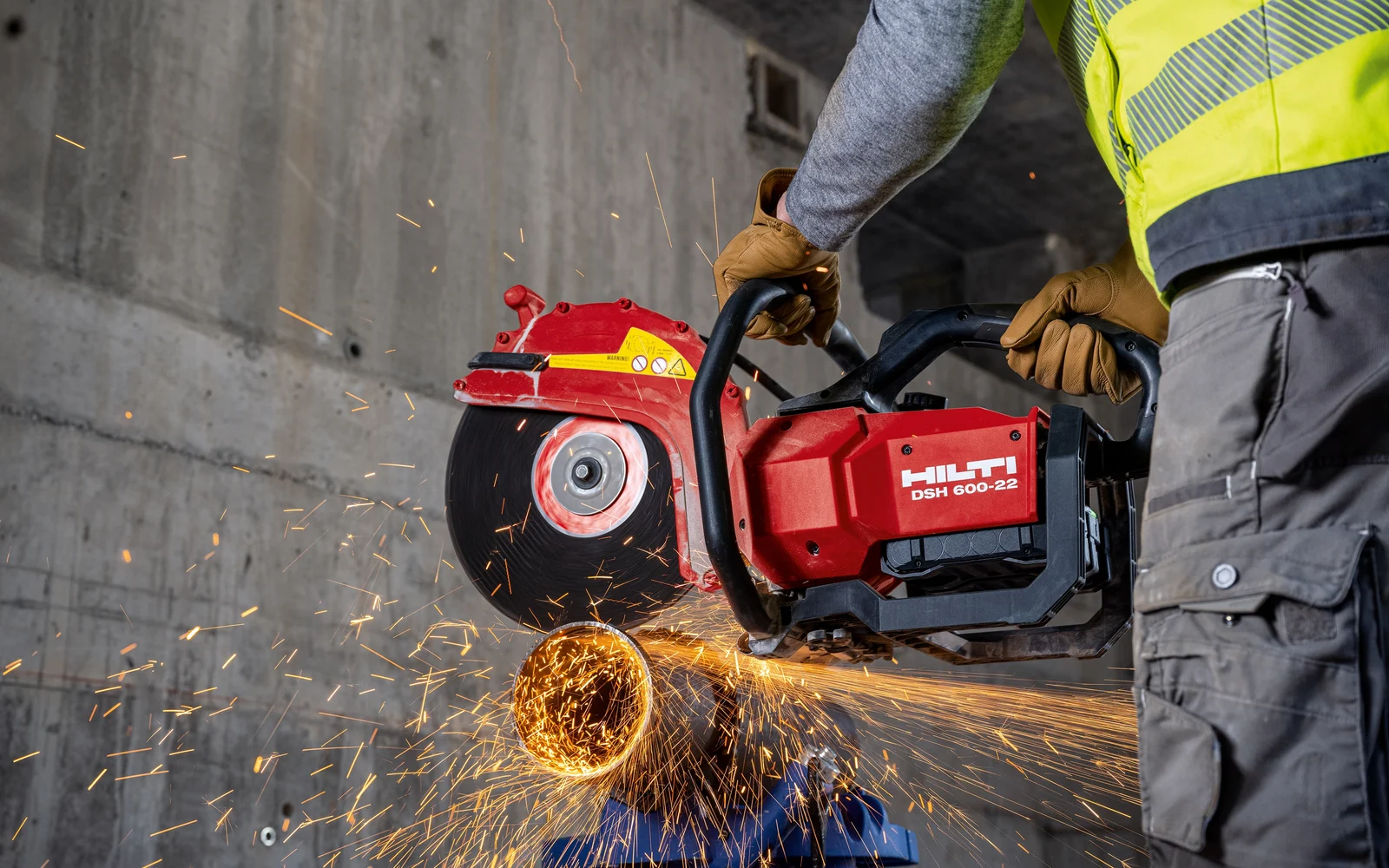 Hilti Nuron DSH 600-22 cut-off saw used on a construction site